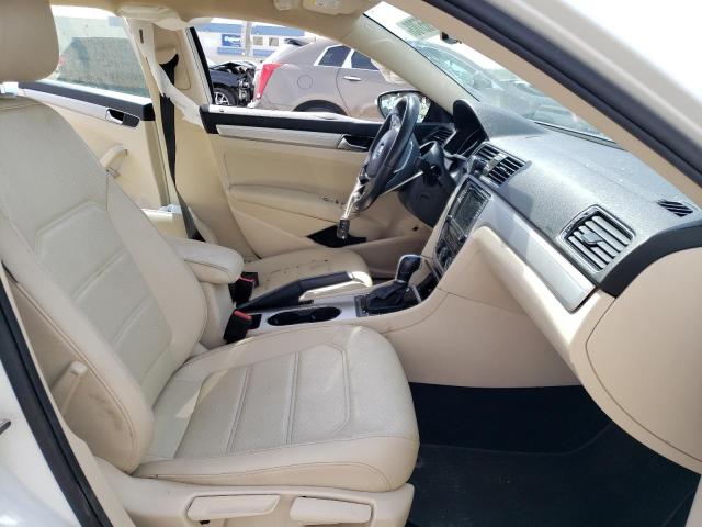 1VWLA7A30KC014054 - 2019 VOLKSWAGEN PASSAT WOLFSBURG 白色 照片 7