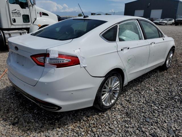 3FA6P0H94FR161054 - 2015 FORD FUSION SE WHITE photo 3