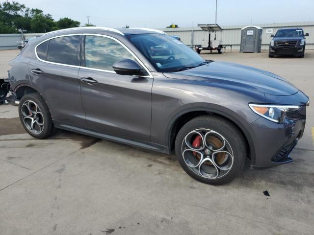 ZASPAKBNXK7C50525 - 2019 ALFA ROMEO STELVIO TI GRAY photo 4