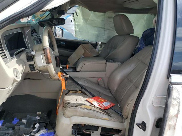 5LMFU27529LJ01699 - 2009 LINCOLN NAVIGATOR თეთრი ფოტო 7