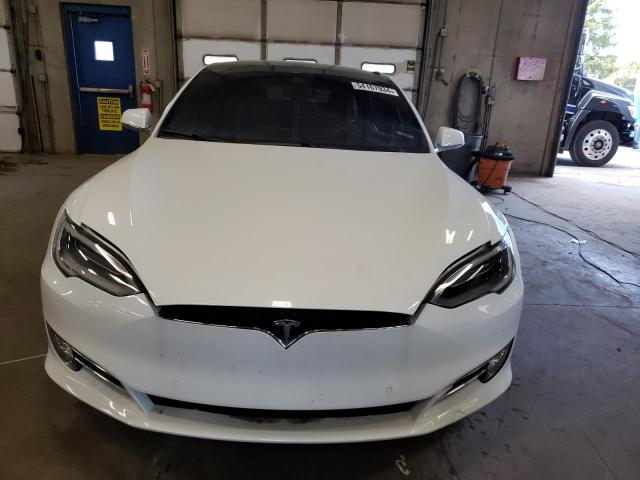 5YJSA1E28GF149743 - 2016 TESLA MODEL S თეთრი ფოტო 5