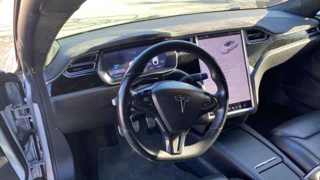 5YJSA1E2XHF182003 - 2017 TESLA MODEL S Gümüş foto 9