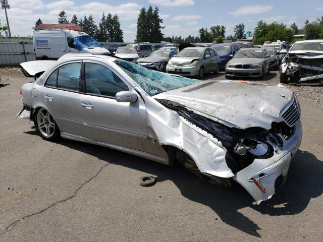 WDBUF76J95A673250 - 2005 MERCEDES-BENZ E 55 AMG SILVER photo 4