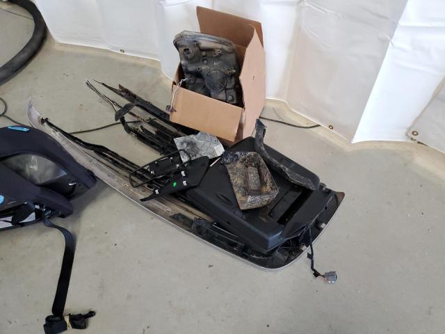 3C6UR5DJ8JG398554 - 2018 RAM 2500 SLT SILVER photo 12