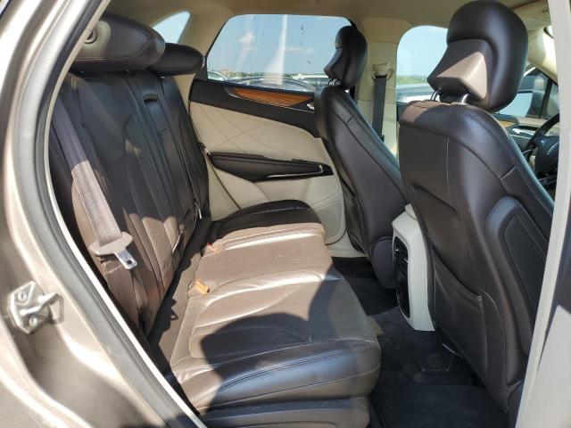 5LMCJ2C93GUJ12612 - 2016 LINCOLN MKC SELECT Մոխրագույն լուսանկար 11