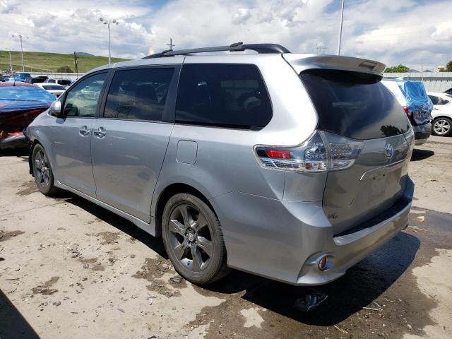 5TDXK3DC4GS706216 - 2016 TOYOTA SIENNA SE GRAY photo 2