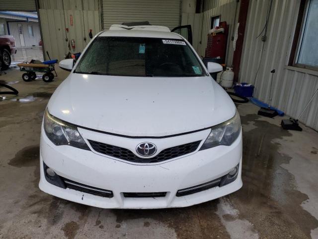 4T1BF1FK3EU784854 - 2014 TOYOTA CAMRY L WHITE photo 5