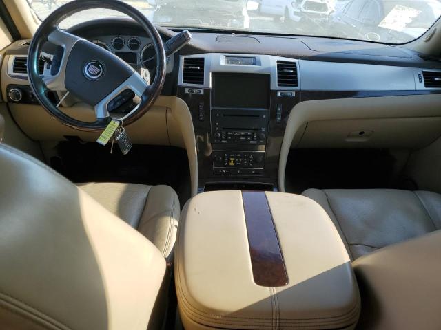 1GYFK26269R108148 - 2009 CADILLAC ESCALADE ESV LUXURY WHITE photo 8