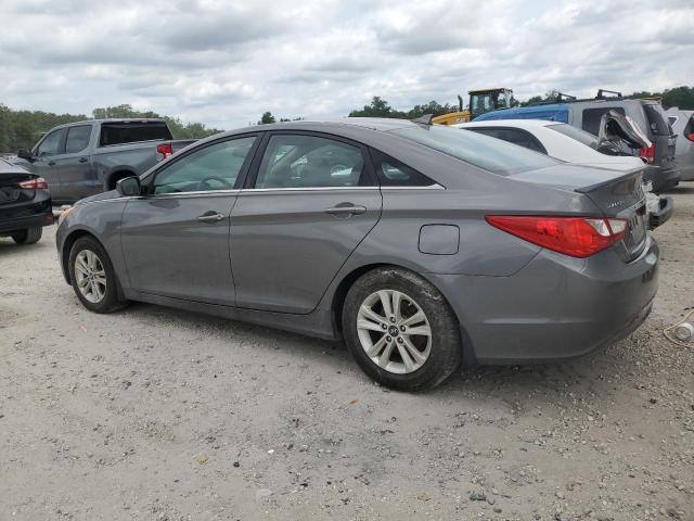 5NPEB4AC2DH601693 - 2013 HYUNDAI SONATA GLS GRAY photo 2