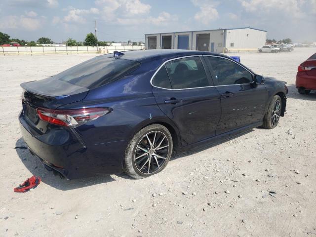 4T1G11AK3NU650650 - 2022 TOYOTA CAMRY SE BLUE photo 3