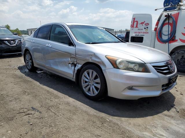 1HGCP3F75BA002582 - 2011 HONDA ACCORD EX SILVER photo 4