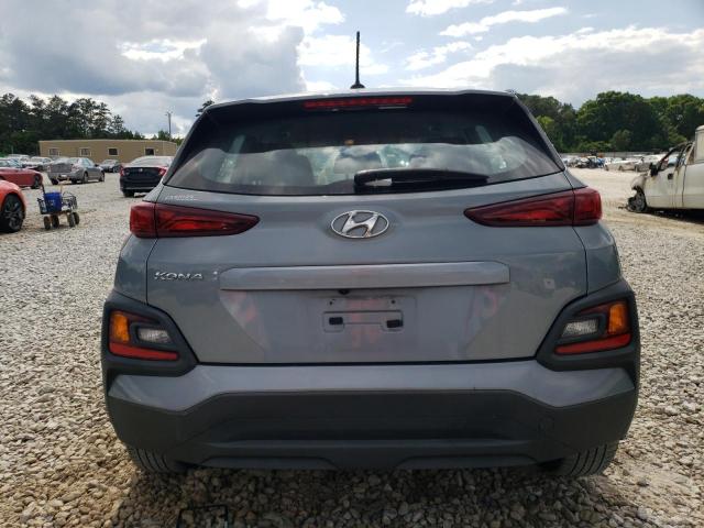 KM8K12AA7JU067435 - 2018 HYUNDAI KONA SE GRAY photo 6