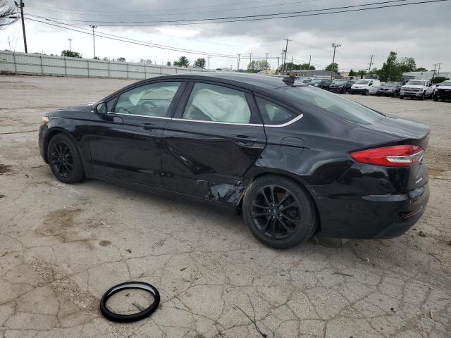 3FA6P0H79KR203436 - 2019 FORD FUSION SE BLACK photo 2