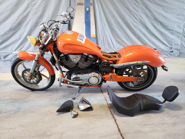 5VPXB26D373006996 - 2007 VICTORY MOTORCYCLES VEGAS JACKPOT ORANGE photo 3