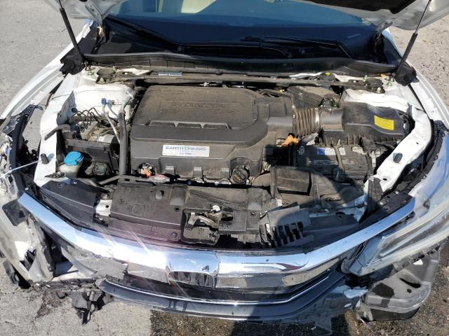 1HGCR3F99HA016179 - 2017 HONDA ACCORD TOURING WHITE photo 11