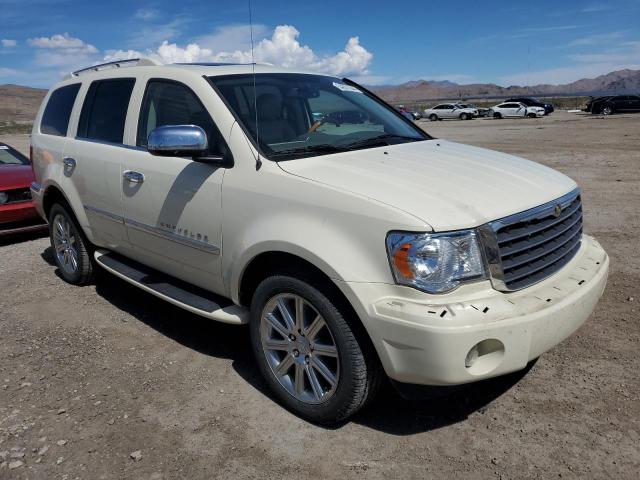 1A8HW58TX9F709857 - 2009 CHRYSLER ASPEN LIMITED WHITE photo 4