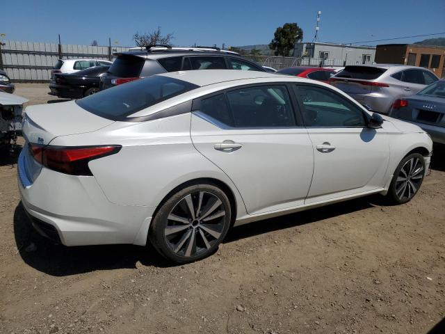 1N4BL4CV0KC226707 - 2019 NISSAN ALTIMA SR WHITE photo 3