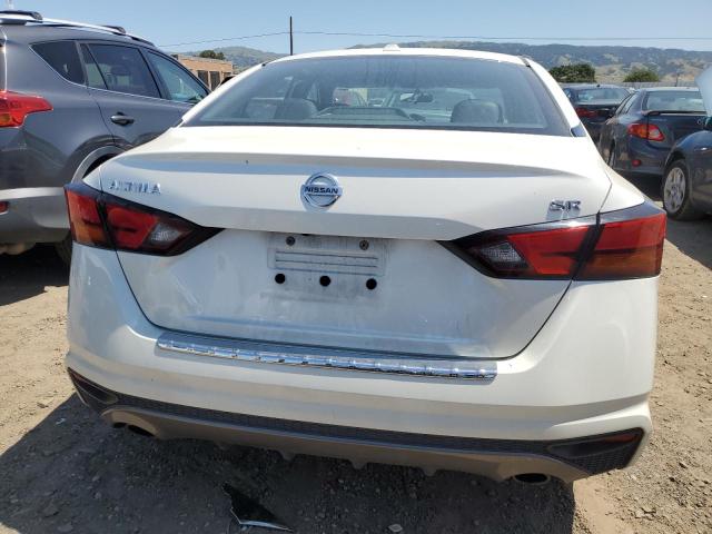 1N4BL4CV0KC226707 - 2019 NISSAN ALTIMA SR WHITE photo 6