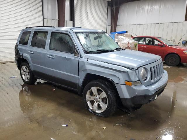 1C4NJRFBXDD204951 - 2013 JEEP PATRIOT LATITUDE BLUE photo 4