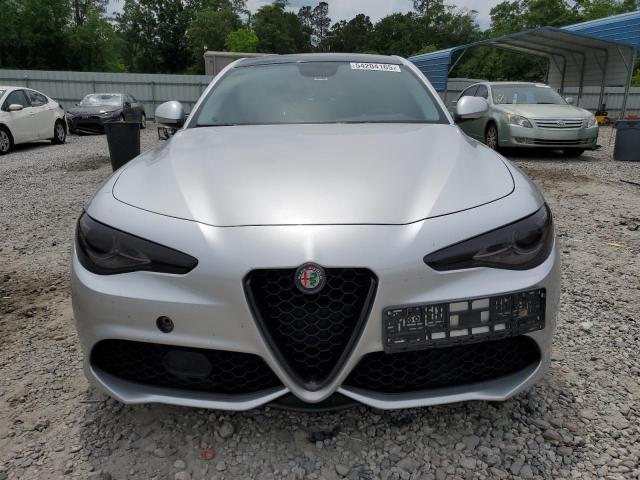 ZARFAEDN9H7547481 - 2017 ALFA ROMEO GIULIA Q4 银色 照片 5