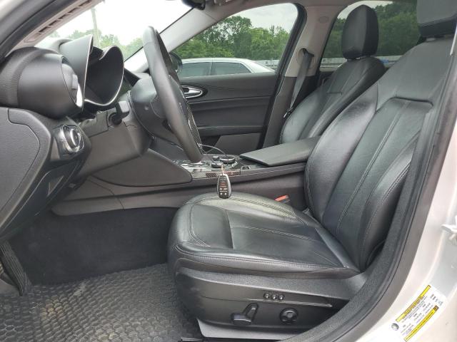 ZARFAEDN9H7547481 - 2017 ALFA ROMEO GIULIA Q4 银色 照片 7