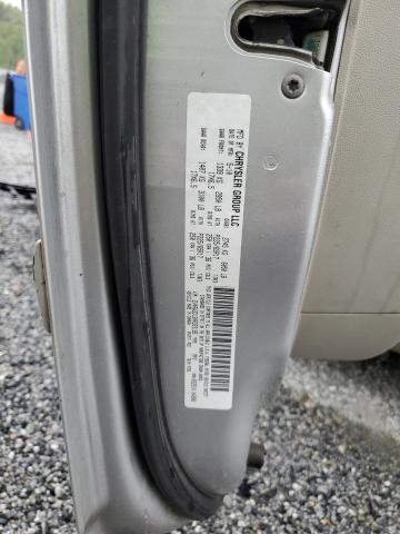 2V4RW3D13AR333185 - 2010 VOLKSWAGEN ROUTAN SE 银色 照片 14