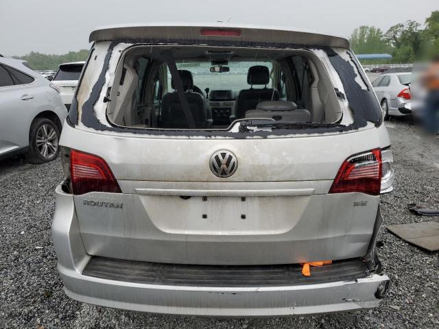2V4RW3D13AR333185 - 2010 VOLKSWAGEN ROUTAN SE 银色 照片 6