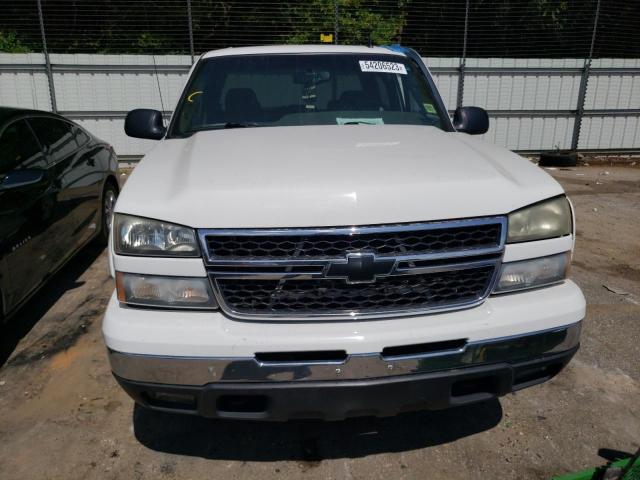 2GCEK13Z071173046 - 2007 CHEVROLET SILVERADO K1500 CLASSIC CREW CAB WHITE photo 5