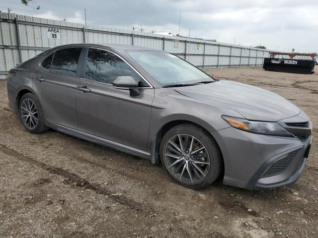 4T1G11AK8RU260049 - 2024 TOYOTA CAMRY SE NIGHT SHADE GRAY photo 4