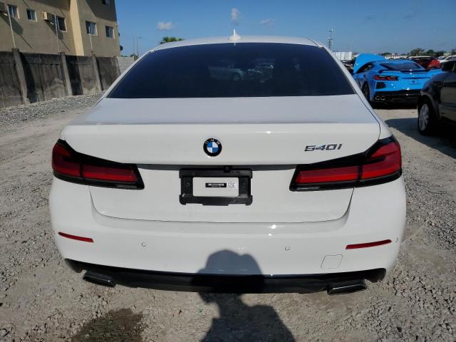 WBA53BJ09MCF19396 - 2021 BMW 540 I WHITE photo 6