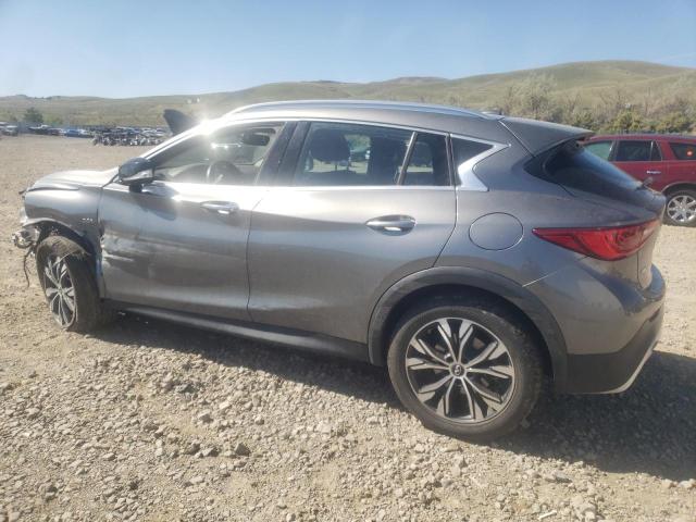 SJKCH5CR9JA059070 - 2018 INFINITI QX30 BASE Grau Foto 2