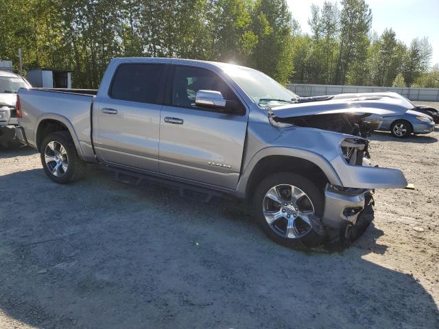 1C6SRFJT7KN752950 - 2019 RAM 1500 LARAMIE SILVER photo 4