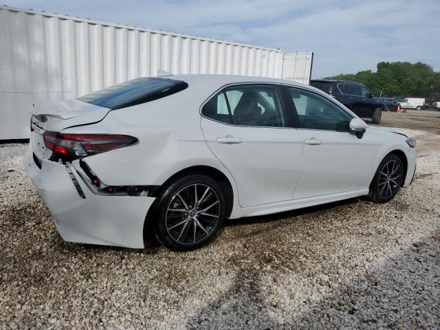 4T1G11AK3RU225743 - 2024 TOYOTA CAMRY SE NIGHT SHADE WHITE photo 3