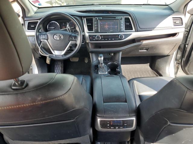 5TDJKRFH7FS176016 - 2015 TOYOTA HIGHLANDER XLE SILVER photo 8