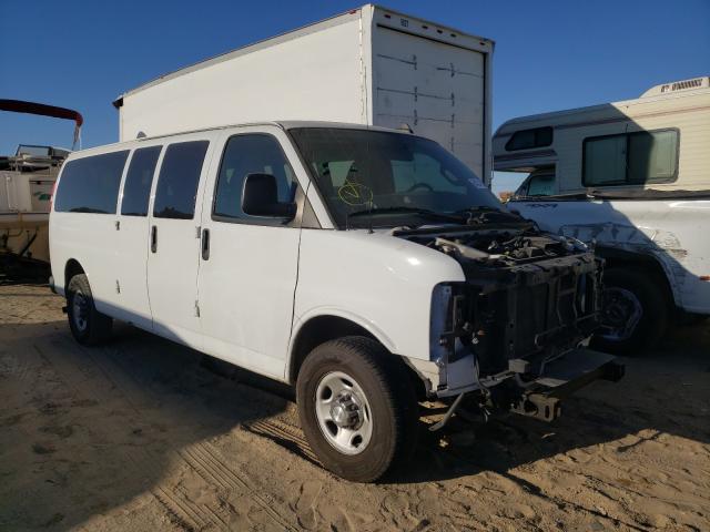 1GAZGPFF3H1337445 - 2017 CHEVROLET EXPRESS G3 LT WHITE photo 1