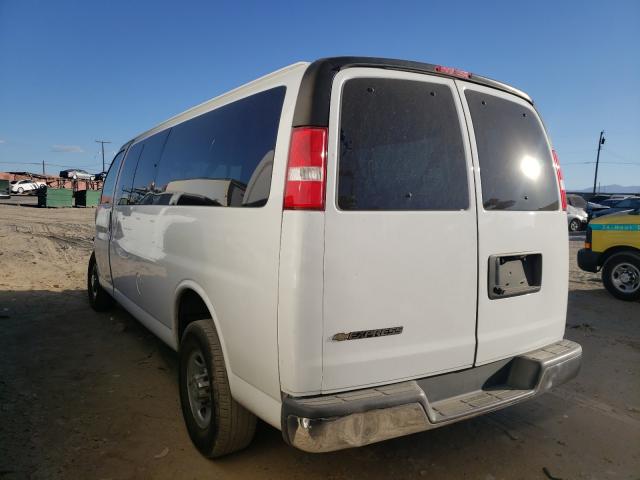 1GAZGPFF3H1337445 - 2017 CHEVROLET EXPRESS G3 LT WHITE photo 3