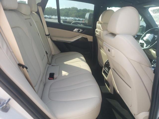 5UXCR6C50KLL11375 - 2019 BMW X5 XDRIVE40I WHITE photo 6