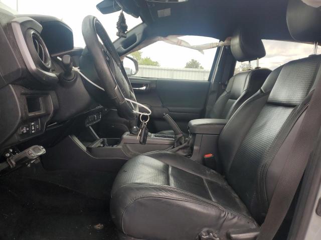 3TMDZ5BN3JM051584 - 2018 TOYOTA TACOMA DOUBLE CAB ვერცხლისფერი ფოტო 7