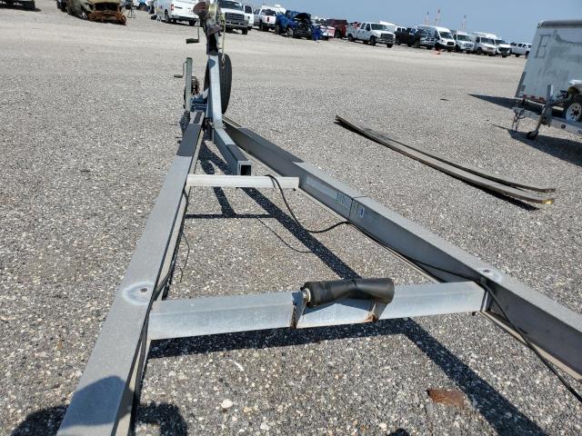 1ZEVAEVG57A122666 - 2002 BOAT TRAILER SILVER photo 5