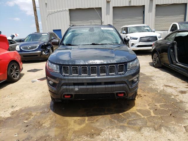 3C4NJDDB3JT130381 - 2018 JEEP COMPASS TRAILHAWK GRAY photo 5