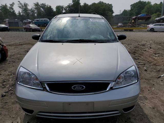 1FAFP36NX5W254156 - 2005 FORD FOCUS ZXW SILVER photo 5