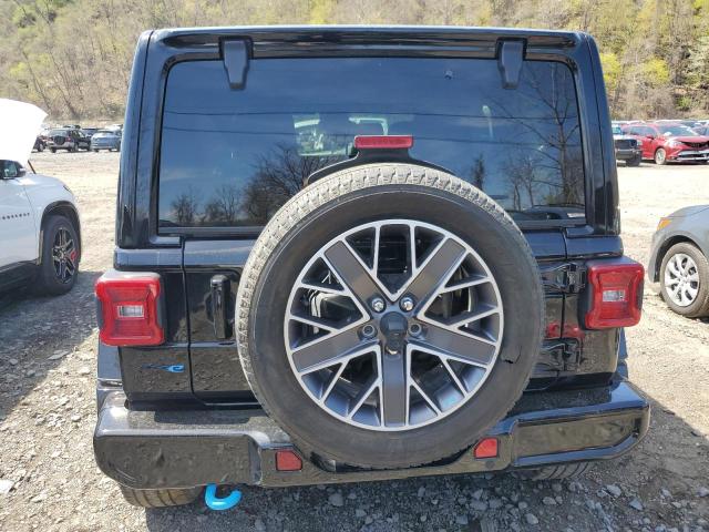 1C4JJXP63NW239633 - 2022 JEEP WRANGLER U SAHARA 4XE BLACK photo 6