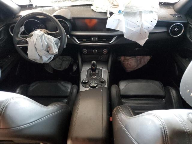 ZASFAKNN4J7C01679 - 2018 ALFA ROMEO STELVIO TI SPORT RED photo 8