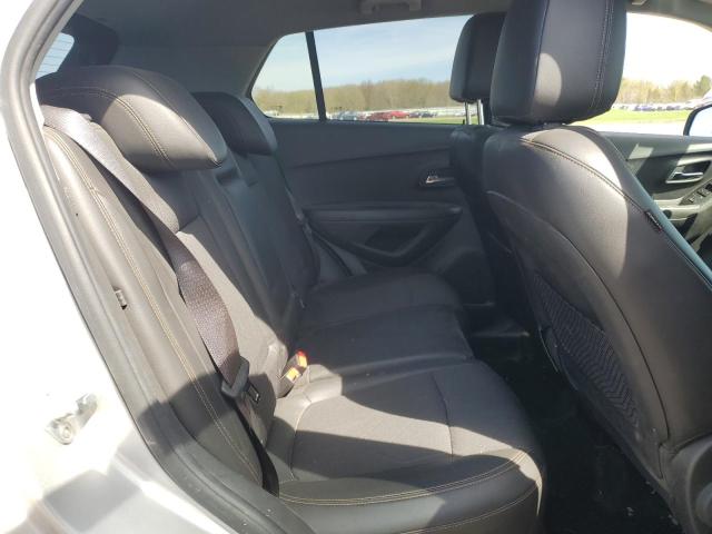 KL7CJPSB2JB682626 - 2018 CHEVROLET TRAX 1LT SILVER photo 11