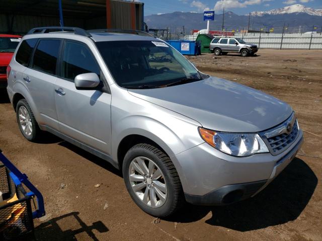 JF2SHADC4BH727479 - 2011 SUBARU FORESTER 2.5X PREMIUM SILVER photo 4