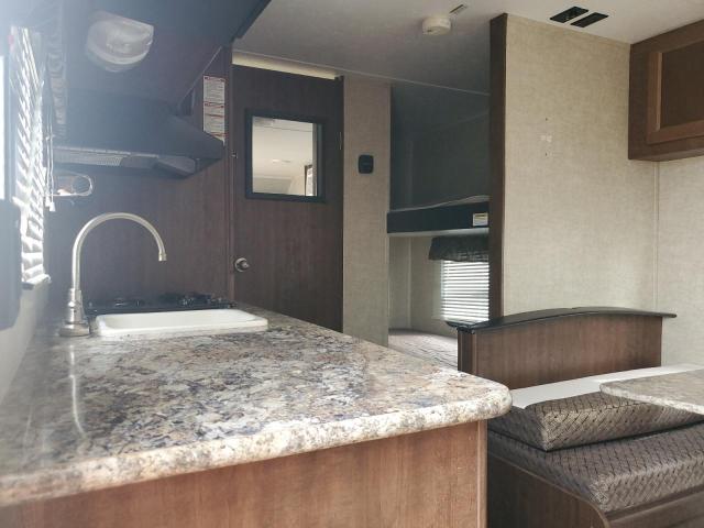 4YDT17518F7204420 - 2015 KEYSTONE TRVL TRL WHITE photo 6