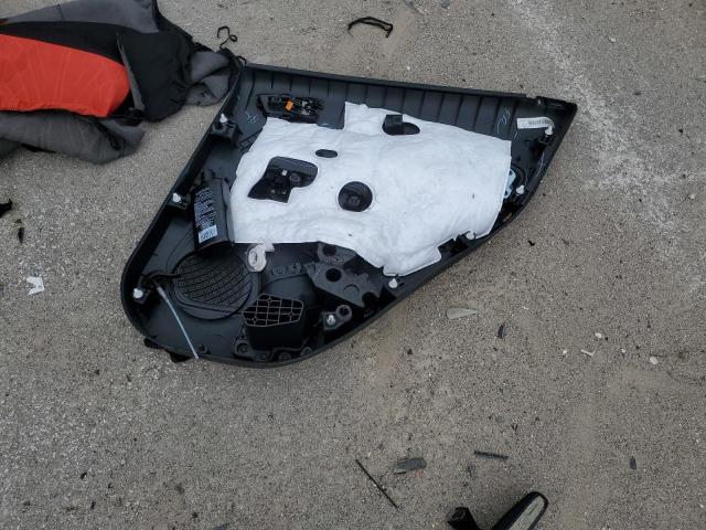 MAJ3S2GE9LC348697 - 2020 FORD ECOSPORT SE 银色 照片 13