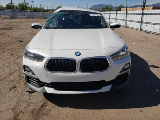 WBXYJ5C36JEF73613 - 2018 BMW X2 XDRIVE28I WHITE photo 5