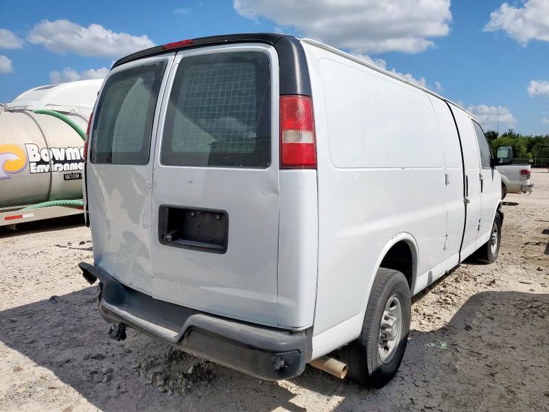1GCZGHFG3H1147649 - 2017 CHEVROLET EXPRESS G3 WHITE photo 3