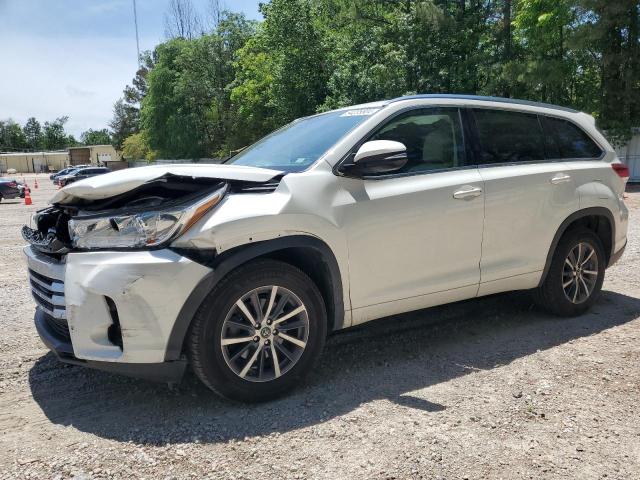 2017 TOYOTA HIGHLANDER SE, 